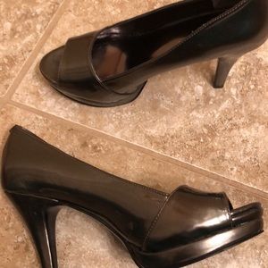 Nine West gray heels, 6.5M